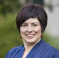 Constance Schlegl headshot